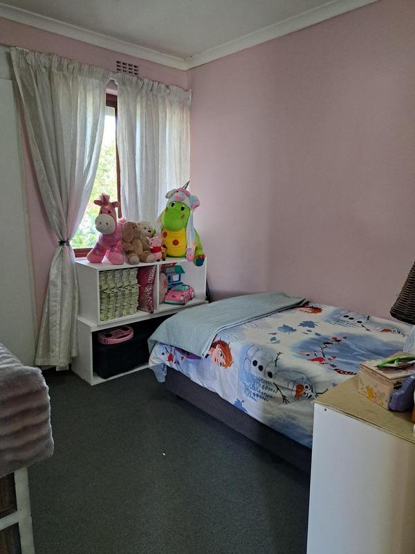 3 Bedroom Property for Sale in Vredekloof East Western Cape